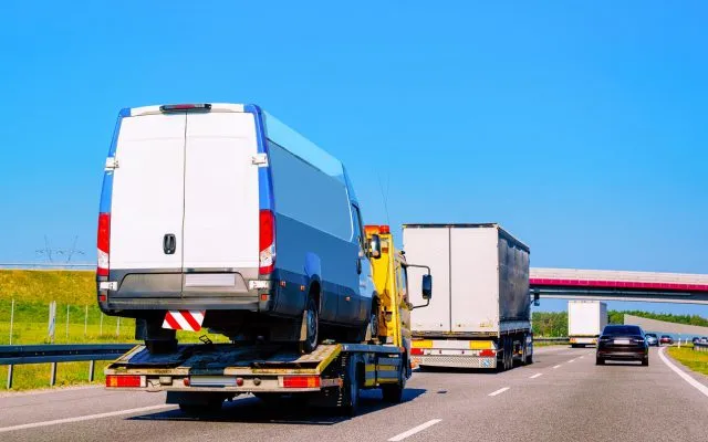 Transport samochodu na autolawecie. Podstawowe informacje